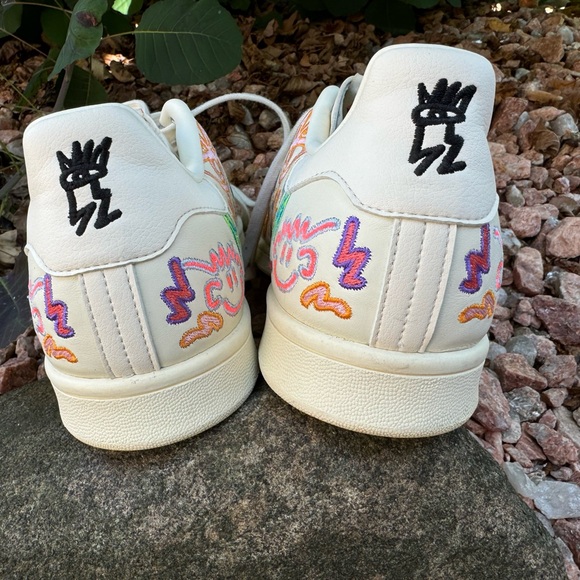 Adidas - Picture 9 of 14